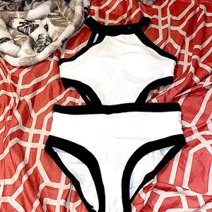 Girls Contrast Binding Cut-Out One Piece Swimsuit